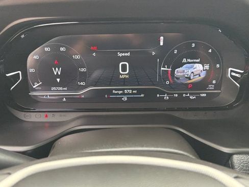 Used 2024 GMC Yukon XL Denali AWD/4WD image 16