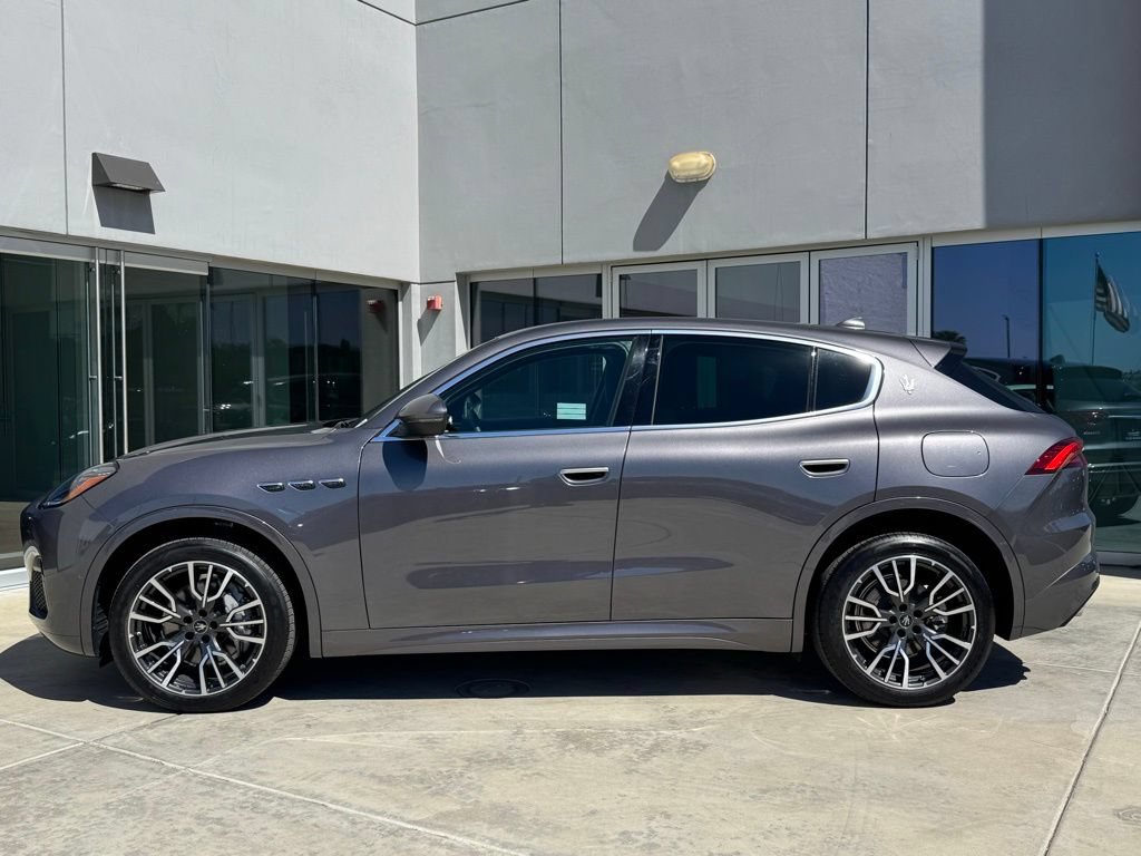 Used 2025 Maserati Grecale GT AWD/4WD image 5