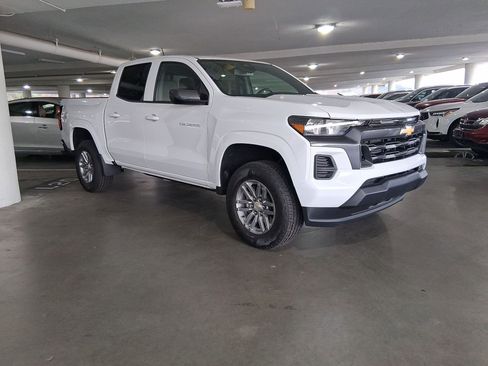 Used 2026 Chevrolet Colorado LT image 5