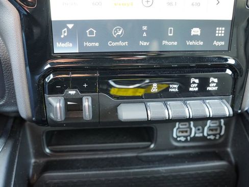 Used 2024 RAM 1500 Big Horn image 27