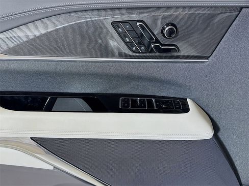 New 2025 Cadillac Escalade IQ Sport 1 w/ Smart Trailering package image 16