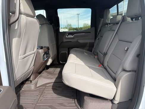 New 2026 GMC Sierra 1500 SLT w/ SLT Premium Plus Package image 30