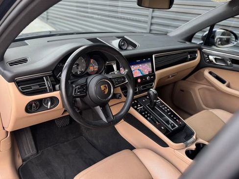 Certified 2022 Porsche Macan S AWD/4WD image 4