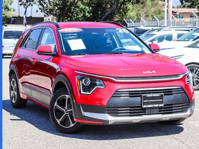 Certified 2025 Kia Niro EX