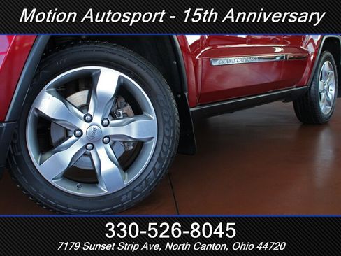 Used 2012 Jeep Grand Cherokee Overland AWD/4WD image 41