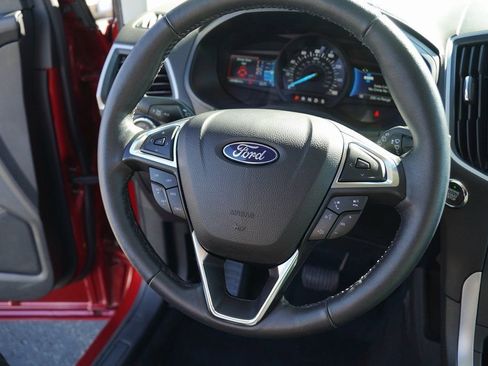 Used 2022 Ford Edge SEL w/ Sport Appearance Package image 16