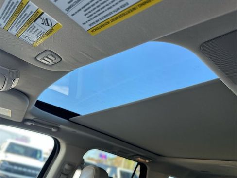 Used 2023 Lincoln Navigator Reserve image 23