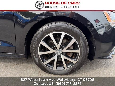 Used 2017 Volkswagen Jetta SE FWD image 57