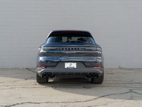 New 2026 Porsche Cayenne S image 6