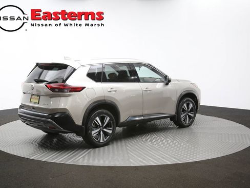 Used 2022 Nissan Rogue SL w/ SL Premium Package image 61