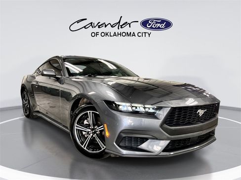 Used 2025 Ford Mustang Coupe image 1