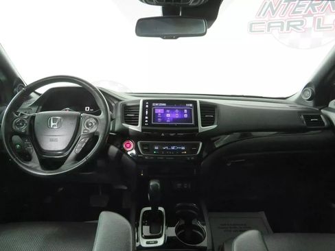 Used 2017 Honda Ridgeline Black Edition image 11