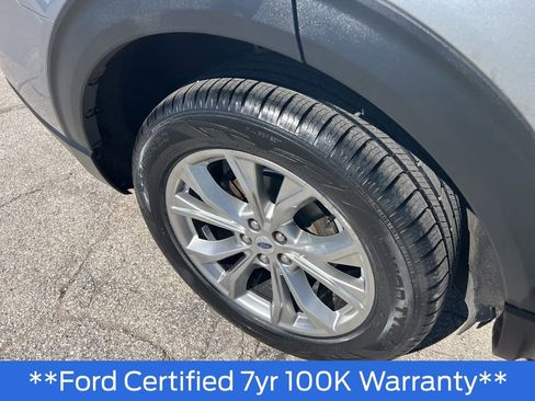 Used 2023 Ford Explorer XLT w/ Equipment Group 202A AWD/4WD image 38