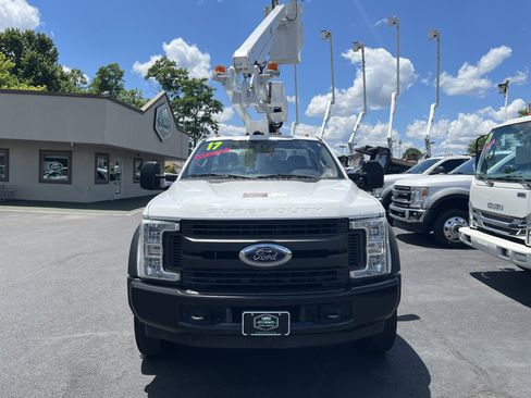 Used 2017 Ford F450 XL w/ Snow Plow Prep Package image 3