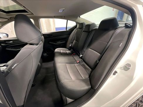 Used 2024 Nissan Altima 2.5 SV w/ SV Premium Package AWD/4WD image 15
