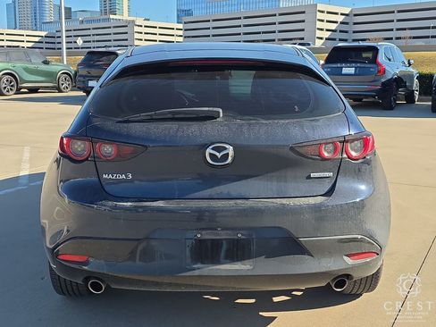 Used 2021 MAZDA MAZDA3 s image 4