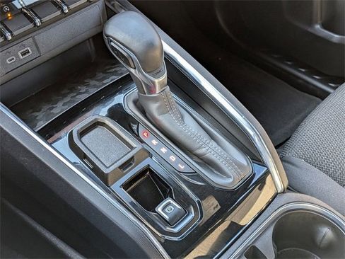 Used 2024 GMC Canyon Elevation w/ Convenience Package image 27