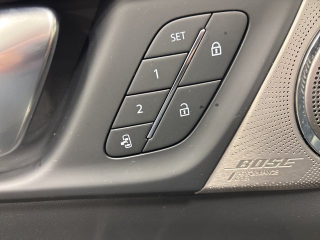 Used 2025 Buick Enclave Avenir w/ Super Cruise Package AWD/4WD image 44