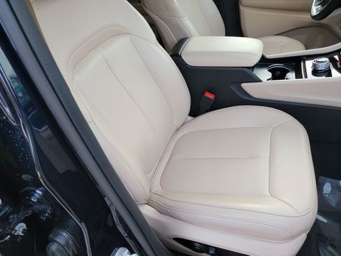Used 2024 Jeep Grand Cherokee L Limited RWD image 13