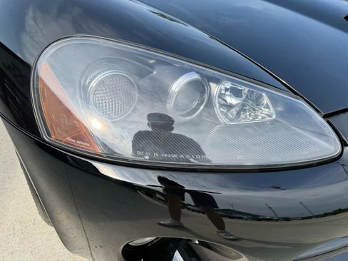 Used 2004 Dodge Viper SRT-10 image 55