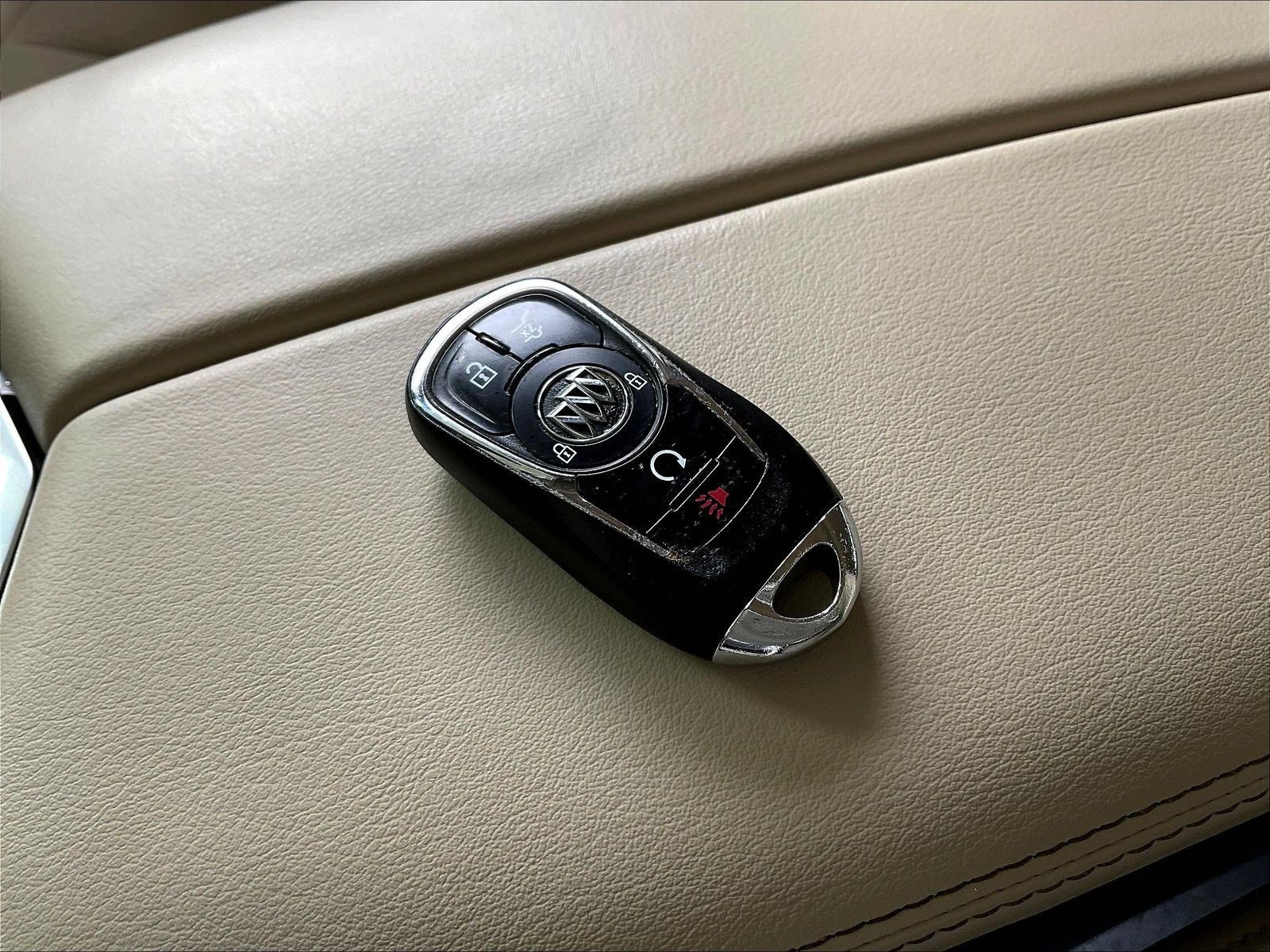 Used 2017 Buick Envision Preferred FWD image 33