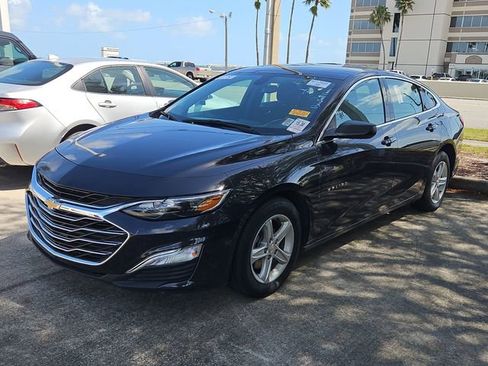Used 2022 Chevrolet Malibu LS image 3