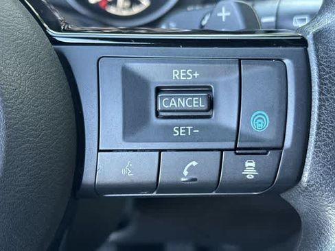 Used 2021 Nissan Rogue SV FWD image 22