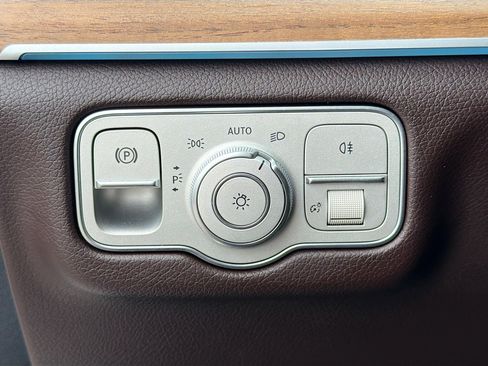 Used 2023 Mercedes-Benz GLE 450 4MATIC image 36