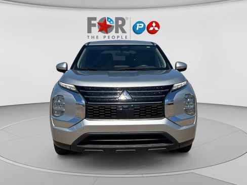 Used 2022 Mitsubishi Outlander ES FWD image 8