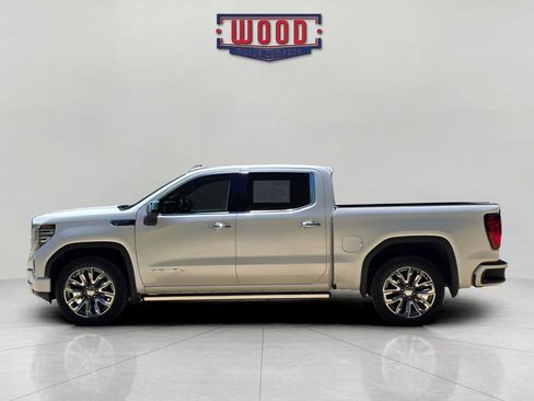 Used 2025 GMC Sierra 1500 Denali w/ Denali Reserve Package AWD/4WD image 4