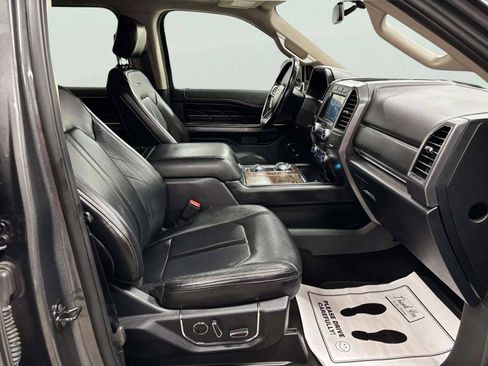 Used 2019 Ford Expedition Platinum AWD/4WD image 24
