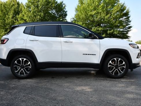 Used 2023 Jeep Compass Limited AWD/4WD image 8