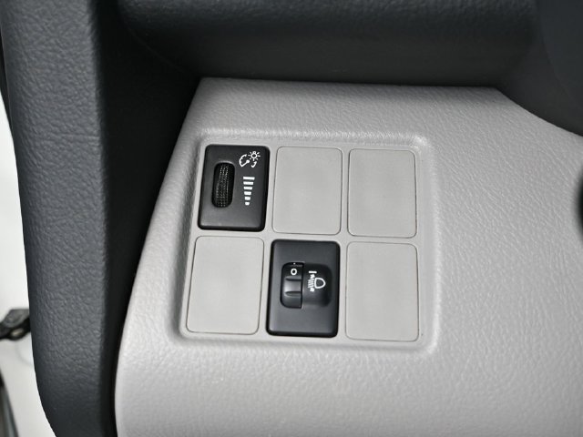 Used 2012 Toyota RAV4 EV FWD image 23