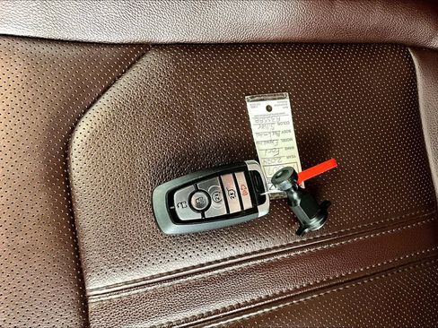 Used 2024 Ford Expedition Max Limited RWD image 10