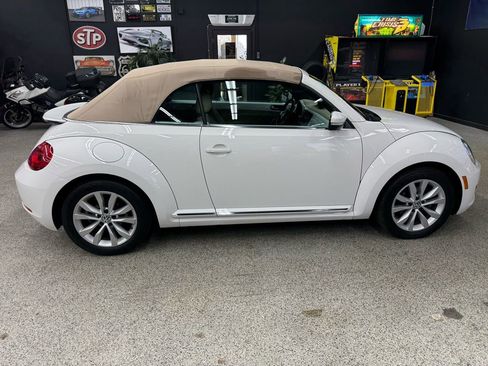 Used 2013 Volkswagen Beetle TDI FWD image 6
