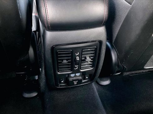 Certified 2023 Dodge Durango R/T AWD/4WD image 18