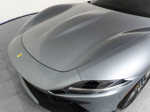 Certified 2022 Ferrari Roma image 11