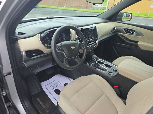 Used 2022 Chevrolet Traverse LS AWD/4WD image 26