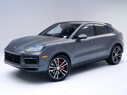 New 2026 Porsche Cayenne S image 1