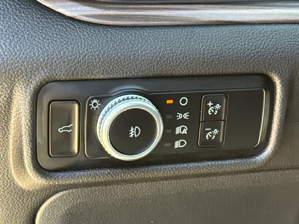 Used 2023 Ford Explorer Limited RWD image 22