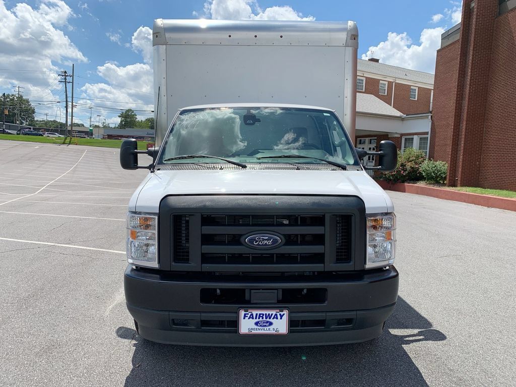 Used 2024 Ford E-350 and Econoline 350 Super Duty w/ Driver's Safety Package RWD image 4