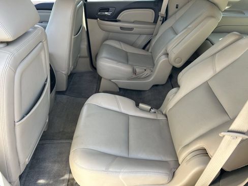 Used 2014 GMC Yukon Denali AWD/4WD image 17