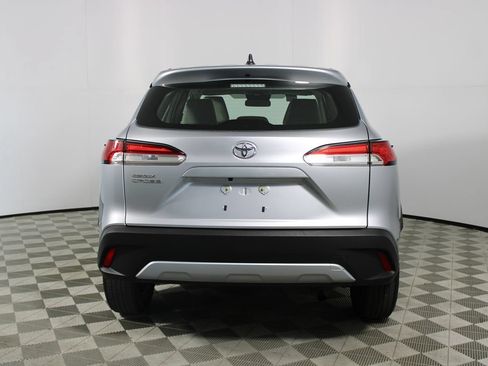 Used 2025 Toyota Corolla Cross L FWD image 36