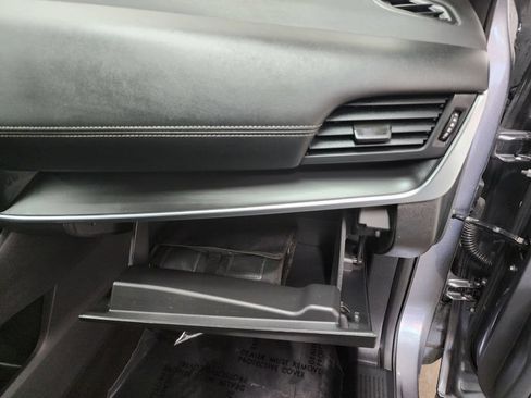 Used 2024 Nissan Rogue S FWD image 31