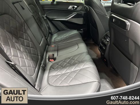 New 2026 BMW X5 xDrive40i w/ M Sport Package AWD/4WD image 21