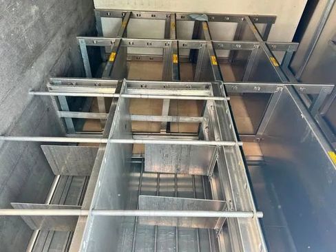 Used 2016 Chevrolet Express 4500 image 17