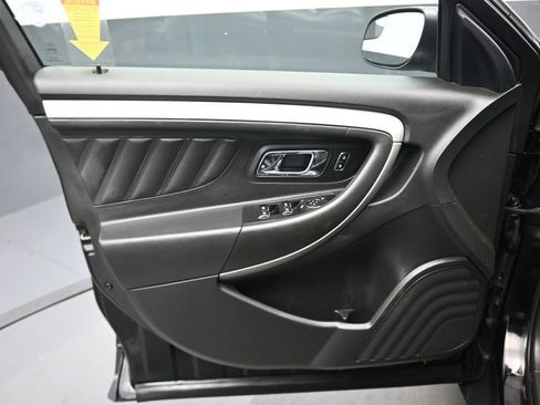 Used 2018 Ford Taurus SEL FWD image 9