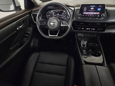 Used 2022 Nissan Rogue SV w/ SV Premium Package image 8