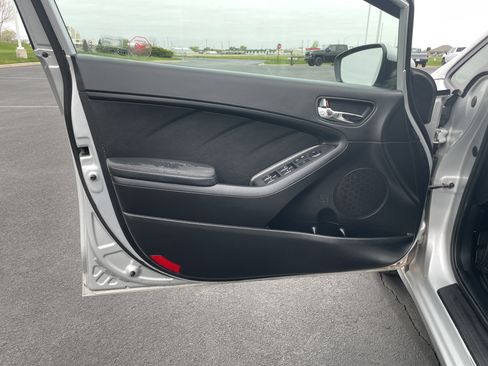 Used 2014 Kia Forte LX FWD image 17