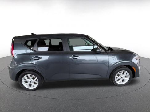 Used 2025 Kia Soul LX w/ LX Technology Package image 20